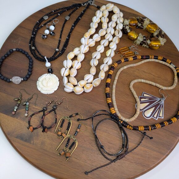 Vintage to Now Jewelry Lot - Boho Beach Neutrals - Picture 2 of 16